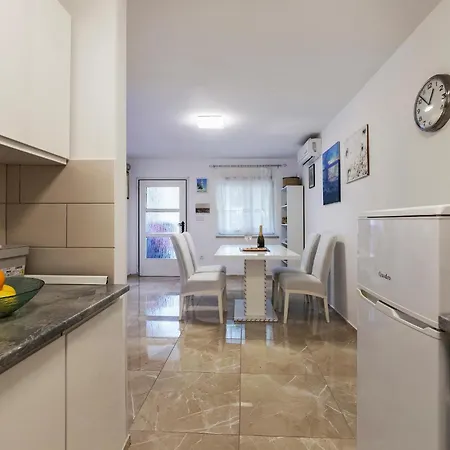 Apartman Iii Póla